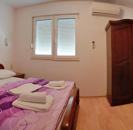 Bed and Breakfast Sobe Medic Medugorje Экстерьер фото